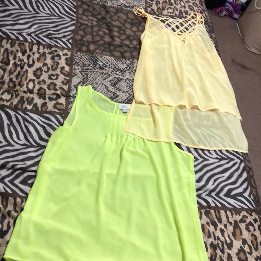 Sleeveless blouse